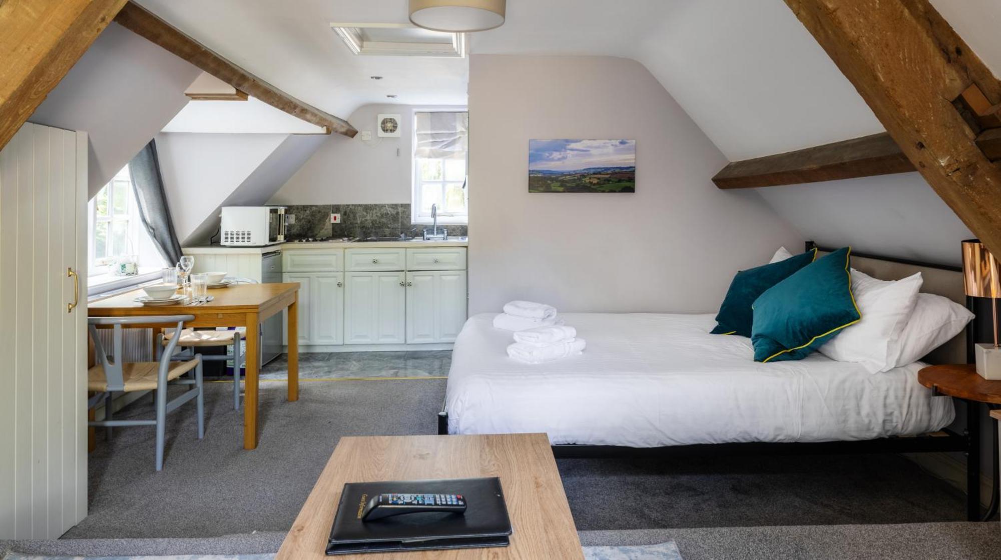 The Coach House Beautiful Georgian Apartment Wifi And Parking Near Bath Box  Dış mekan fotoğraf