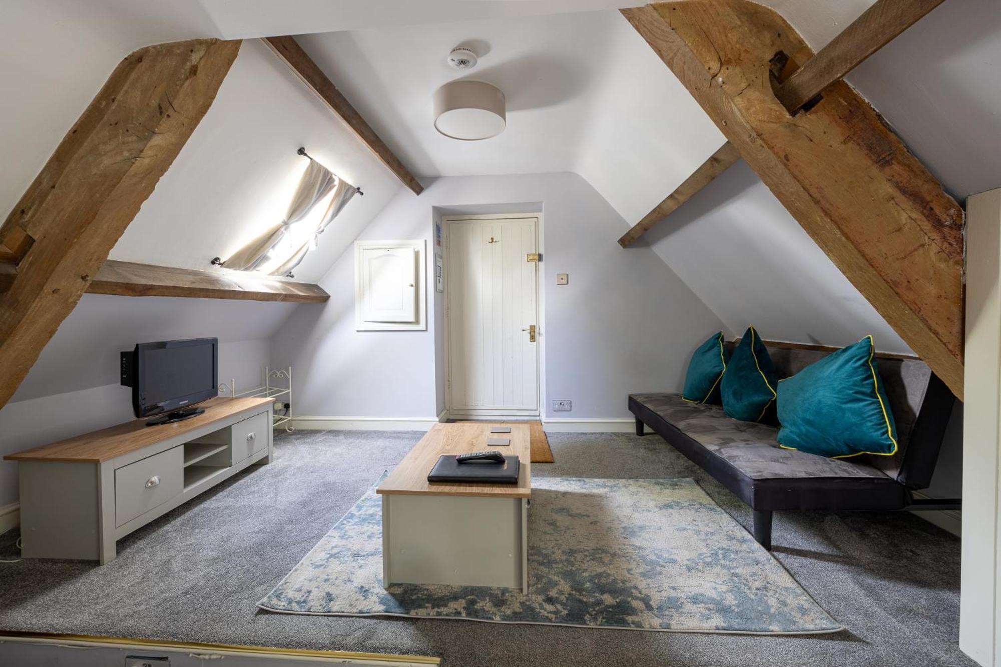 The Coach House Beautiful Georgian Apartment Wifi And Parking Near Bath Box  Dış mekan fotoğraf